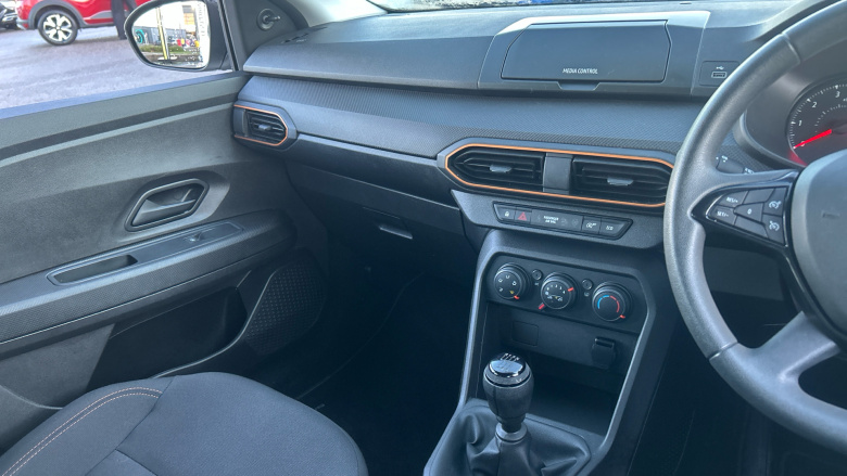 Dacia Sandero Stepway 1.0 TCe Essential 5dr Bi Fuel Hatchback